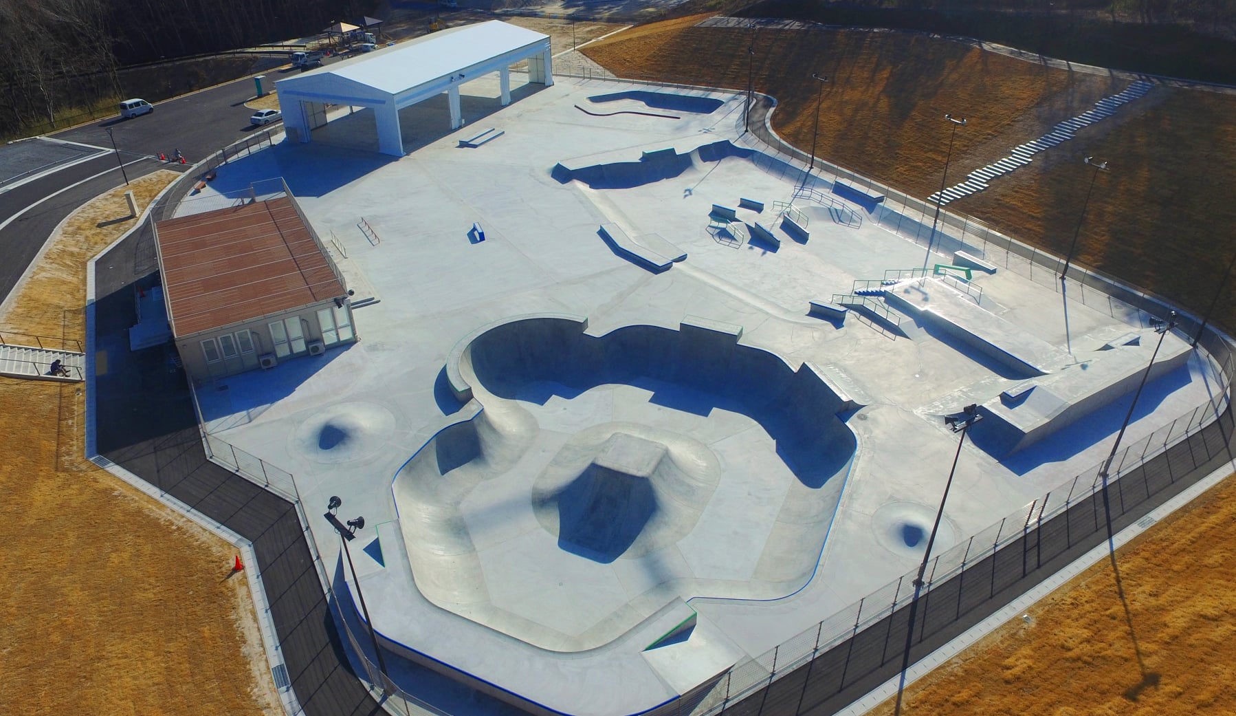 国内最大級のスケートボード施設「ムラサキパークかさま」とは？