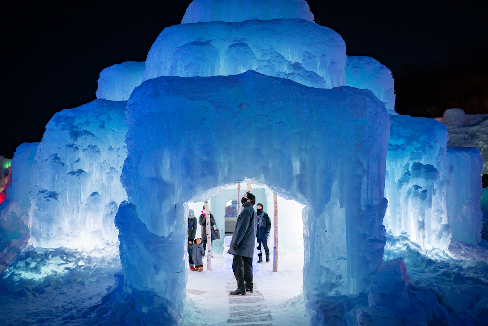 PM 17:00】　氷がつくる幻想的な世界。地域がつくるお祭り「氷濤まつり」に感動！