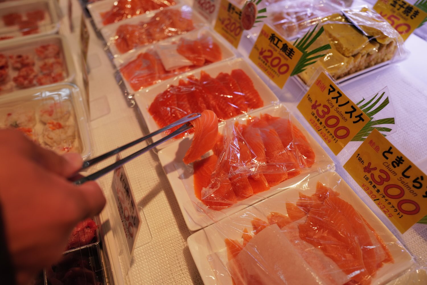 【DAY3 10:50】名物「勝手丼」を実食！“釧路の朝グルメ